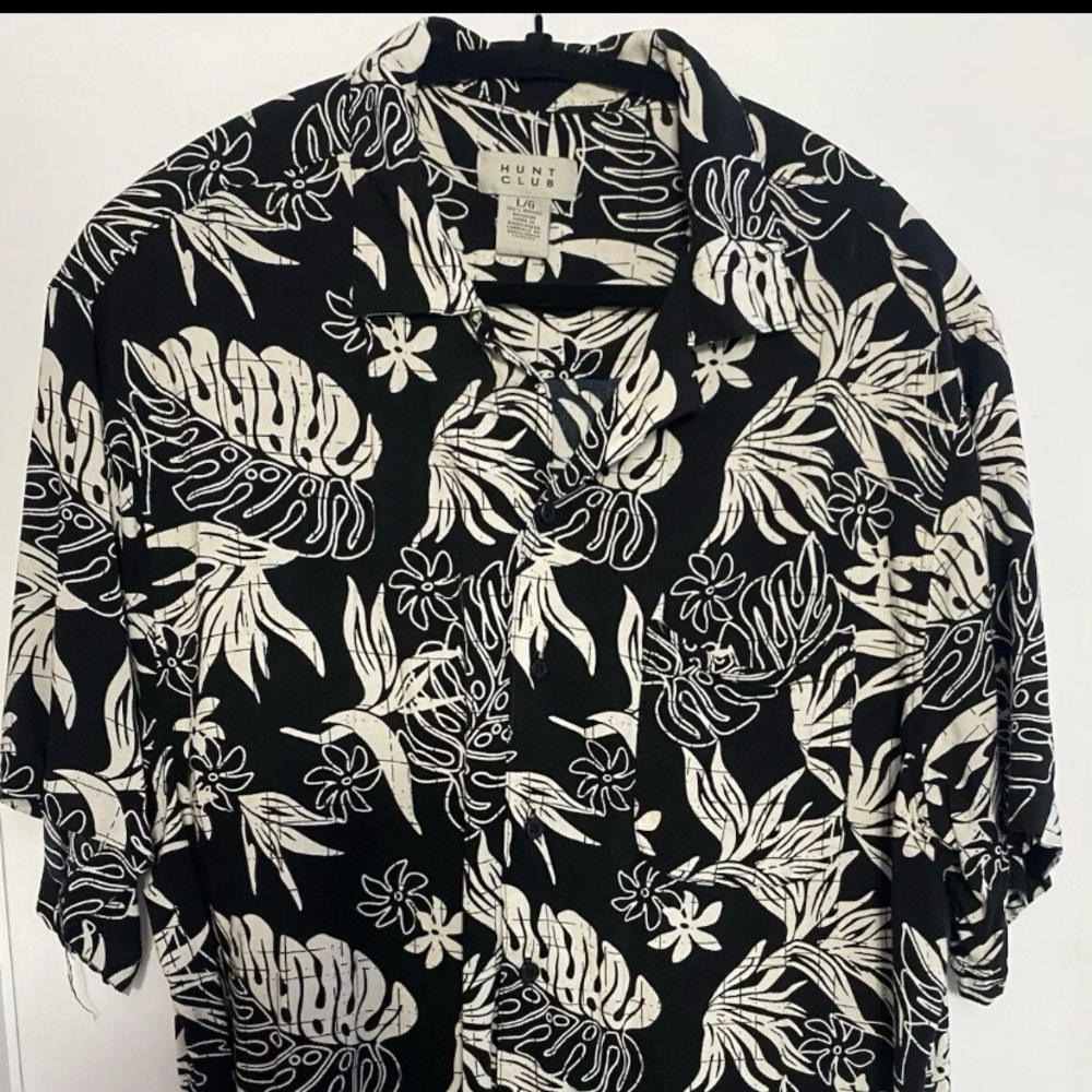 Hunt Club Casual Button Down Hawaiian/ Cabana Style Shirt SZ L Short Sleeve